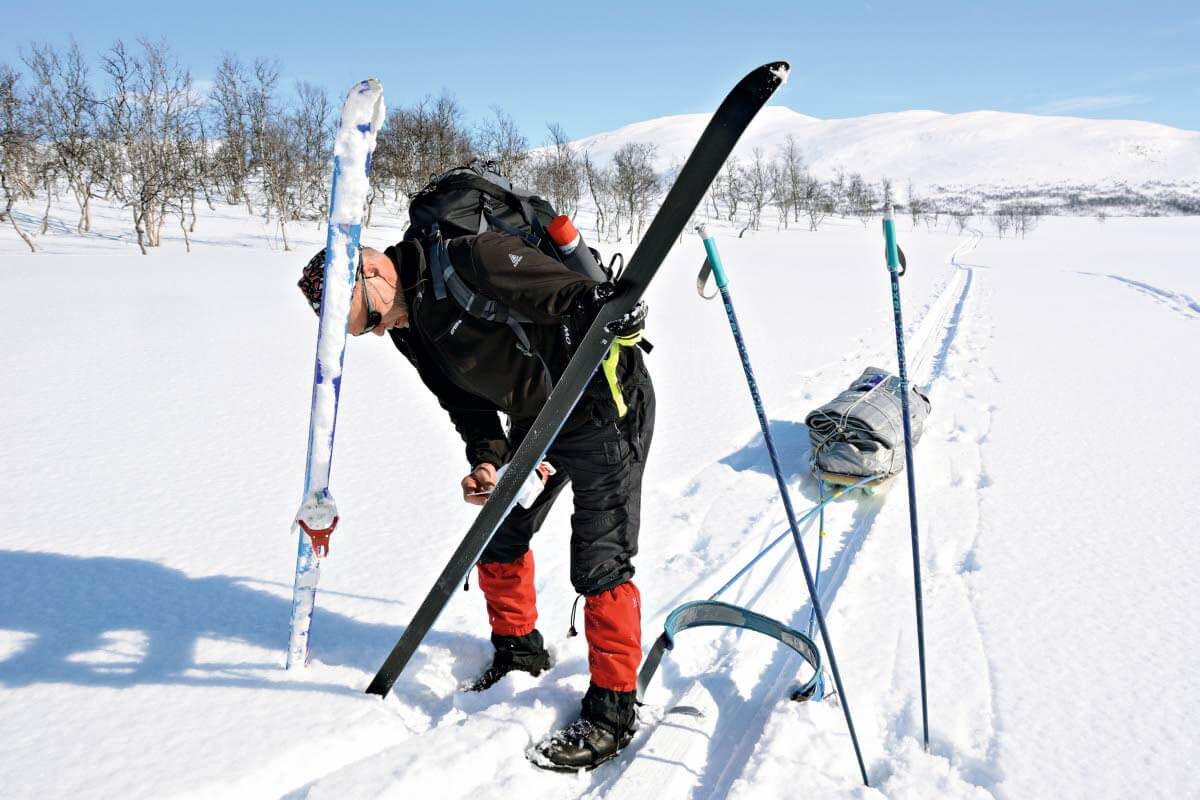 Altevatnet ei ollut ainoa paikka, jossa suksien pohjista sai raapia lumitilsoja irti.