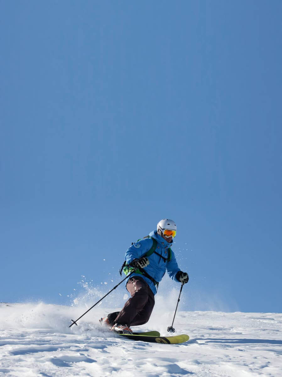 Kuten erähiihto on hiihtämisen alkupiste, on telemark kaikkien nykyaikaisten hiihtolajien äiti. Kuva: Sauli Herva.