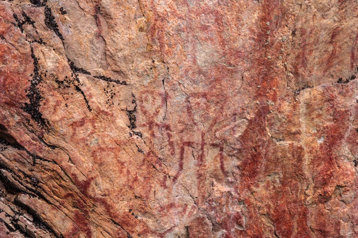 Värikallio. Lihapyörteeltä lähtevä Värikallion kaarros ei ole varsinainen pyöräreitti, ja se onkin sellaisena haastava. Kuva: Tapani Leppänen.