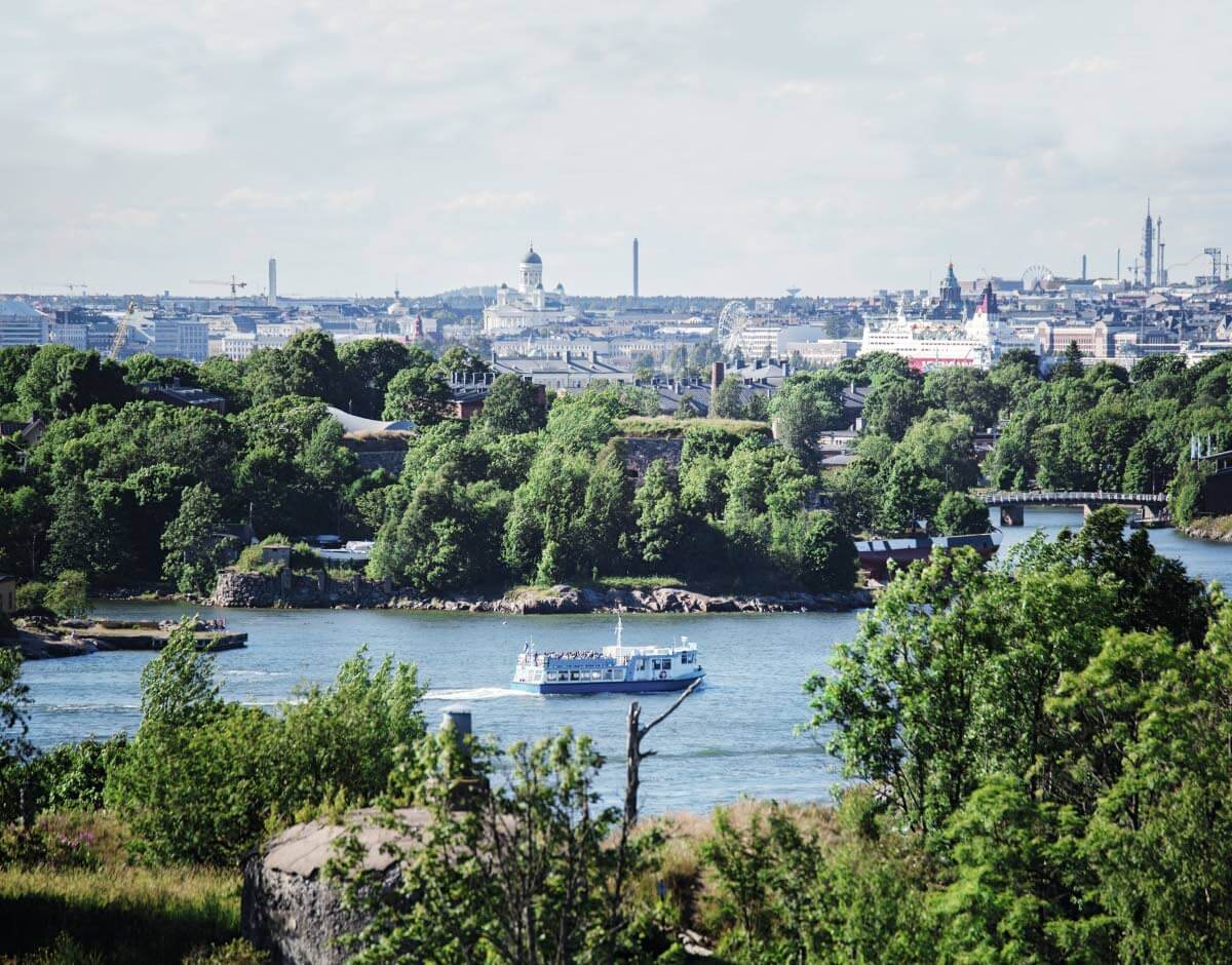 Helsinki ja pääkaupunkiseutu tarjoavat kaupunkihuvitusten lisäksi lukuisia luontokohteita niin asukkailleen kuin matkailijoille (Kuva: Julia Kivelä/Visit Finland)