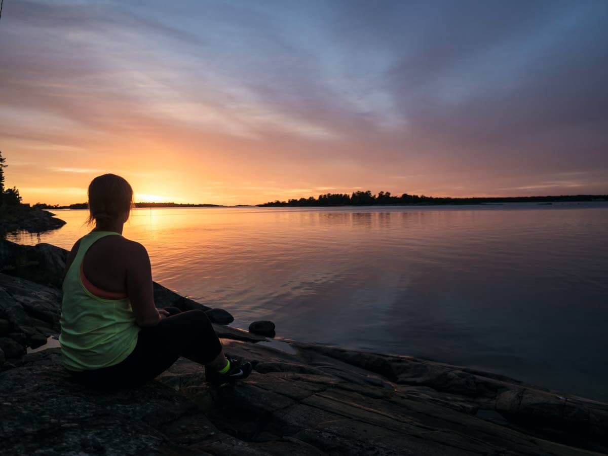 Auringonlasku Brändön saarella jättää sanattomaksi