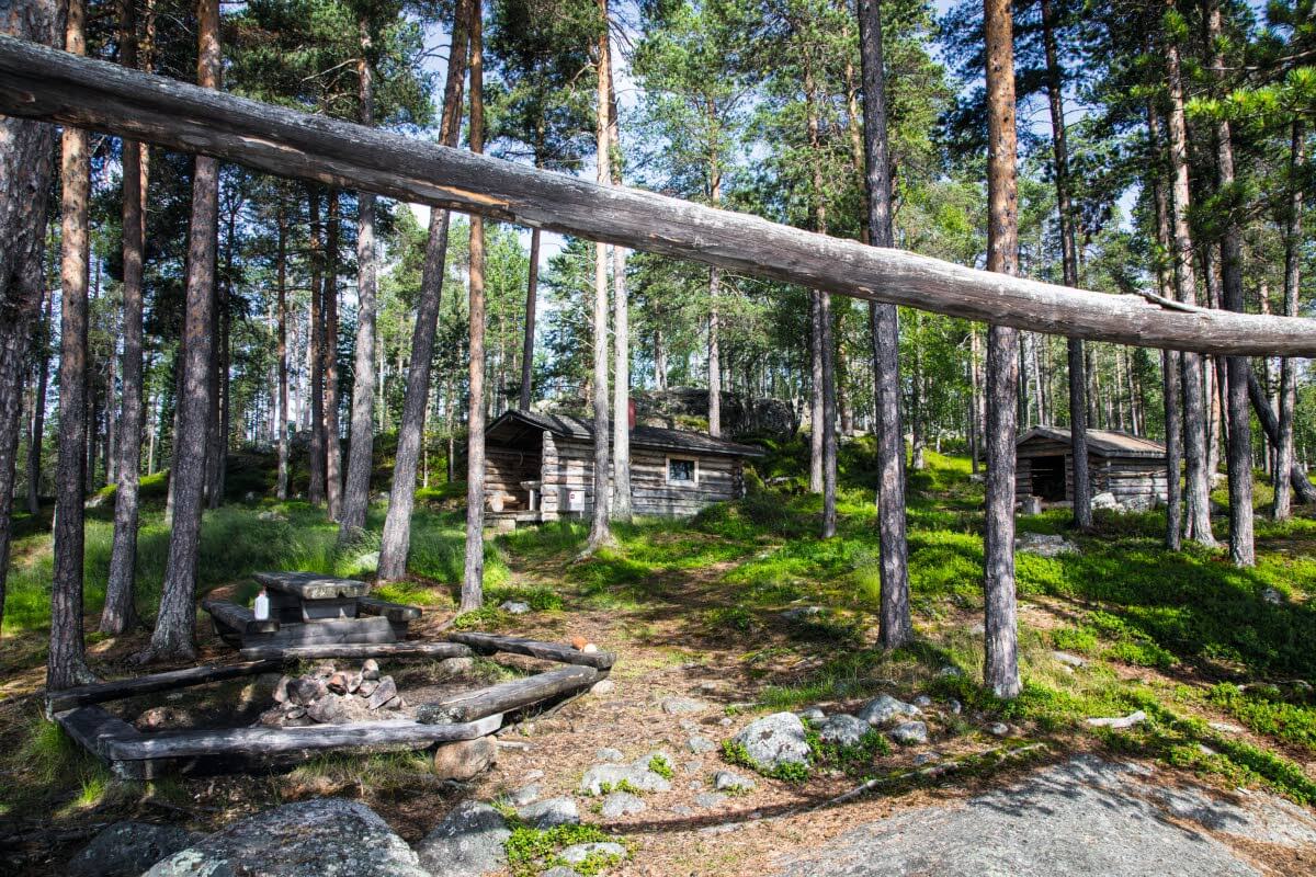 Iso Jääsaaressa sijaitsee Metsähallituksen autiotupa. Kuva: Markus Sirkka.