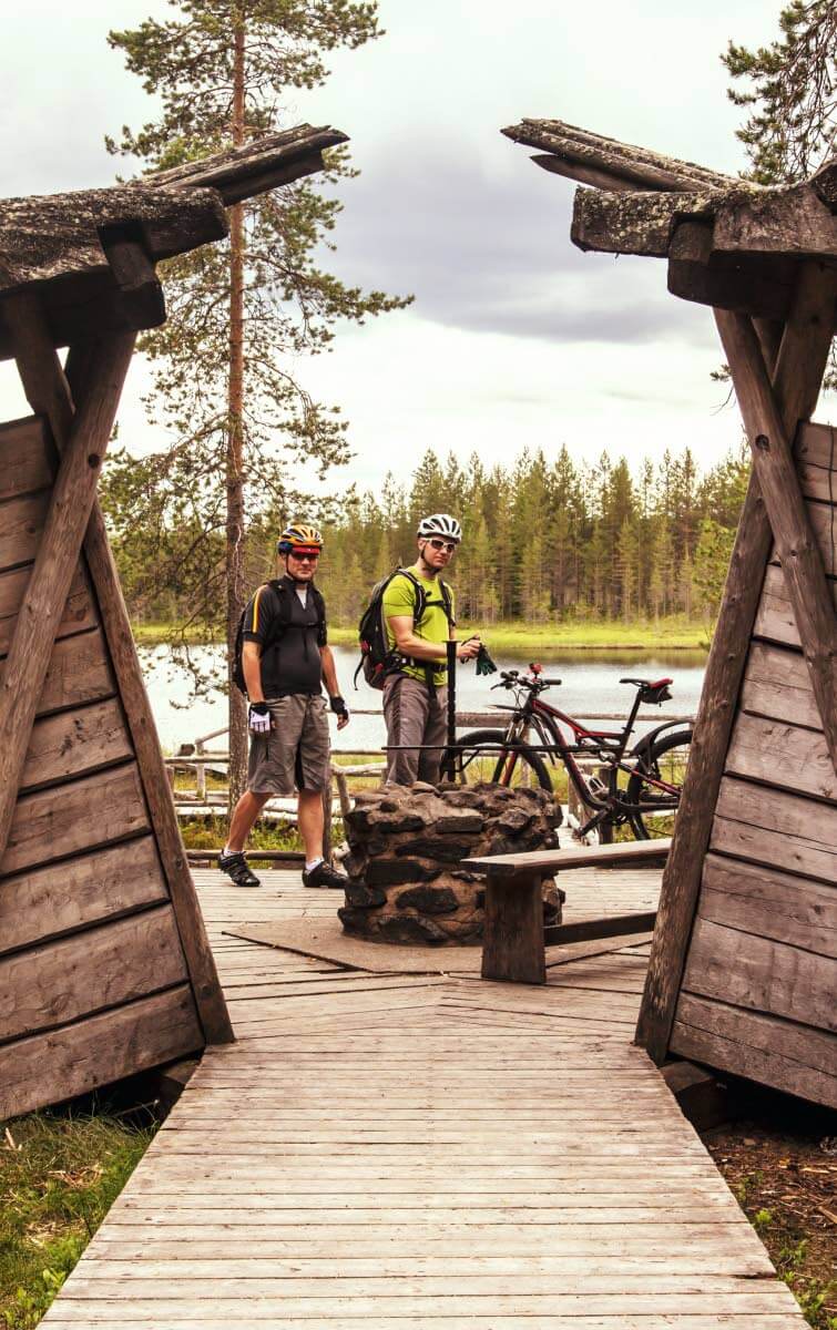 Kellarilammen laavu kutsuu tauolle