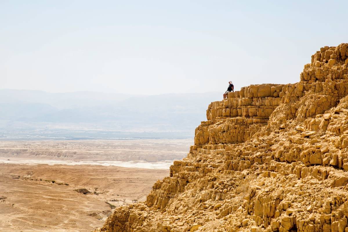 Edessä Kuollutmeri ja Jordania. Näin huikeat maisemat avautuivat Nahal Tamarin reitillä
