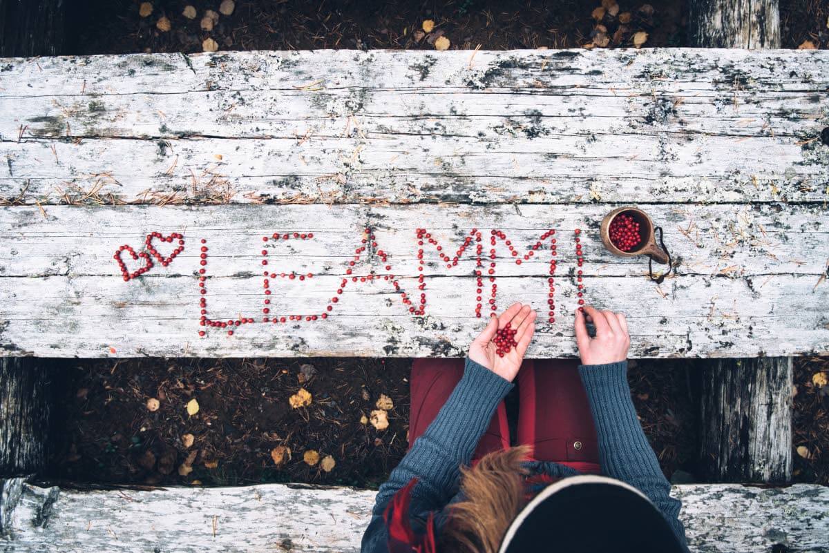 Ruskan värejä sai ihailla koko melontamatkan ajan kaksinkerroin kauniiden heijastusten vuoksi