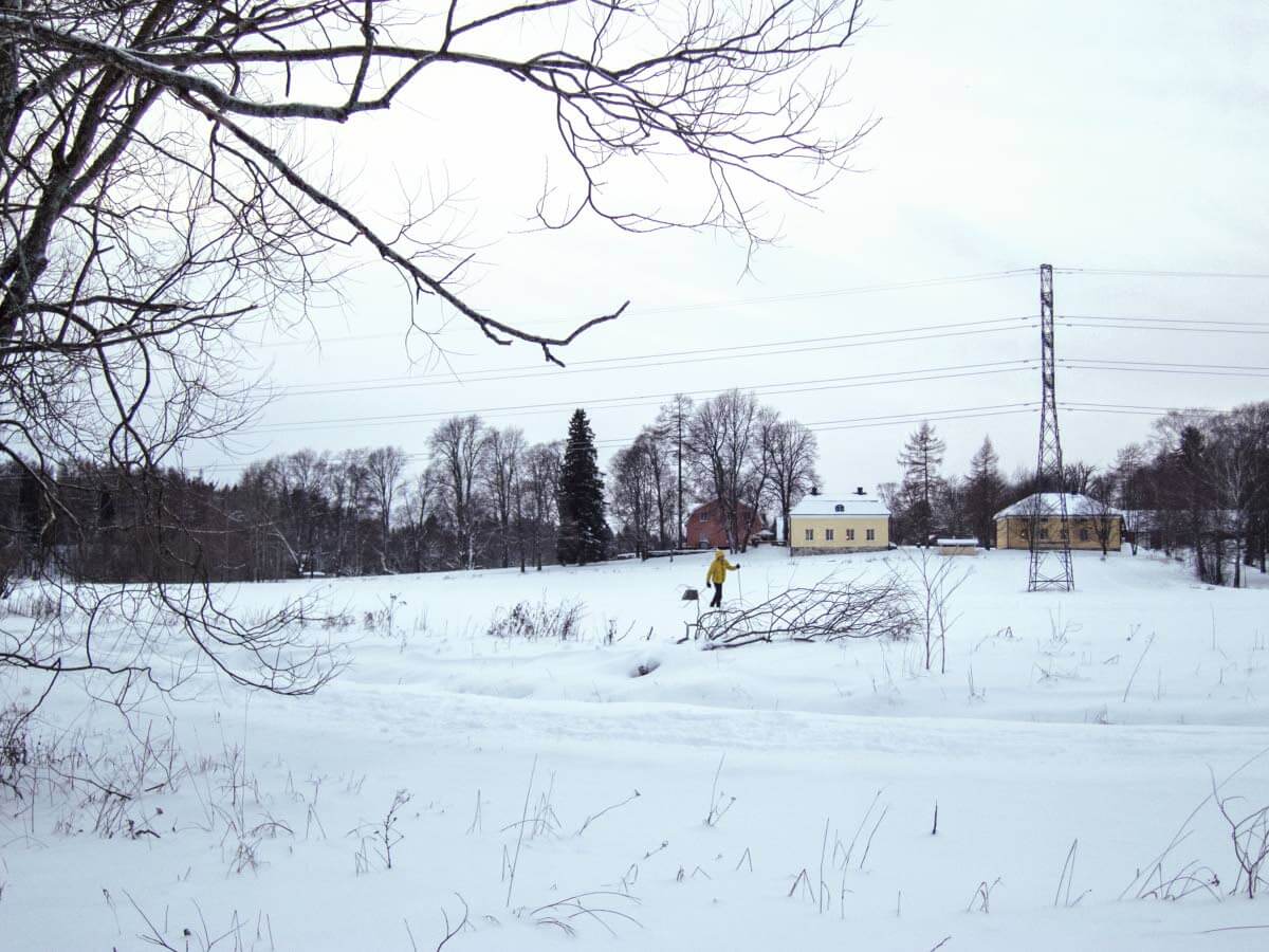 [05] Annan kartano. Ulkoilumajoja fiinimpi, mutta mutkaton ruoka- ja kahvipaikka Tuomarinkylän kartanon historiallisessa miljöössä.