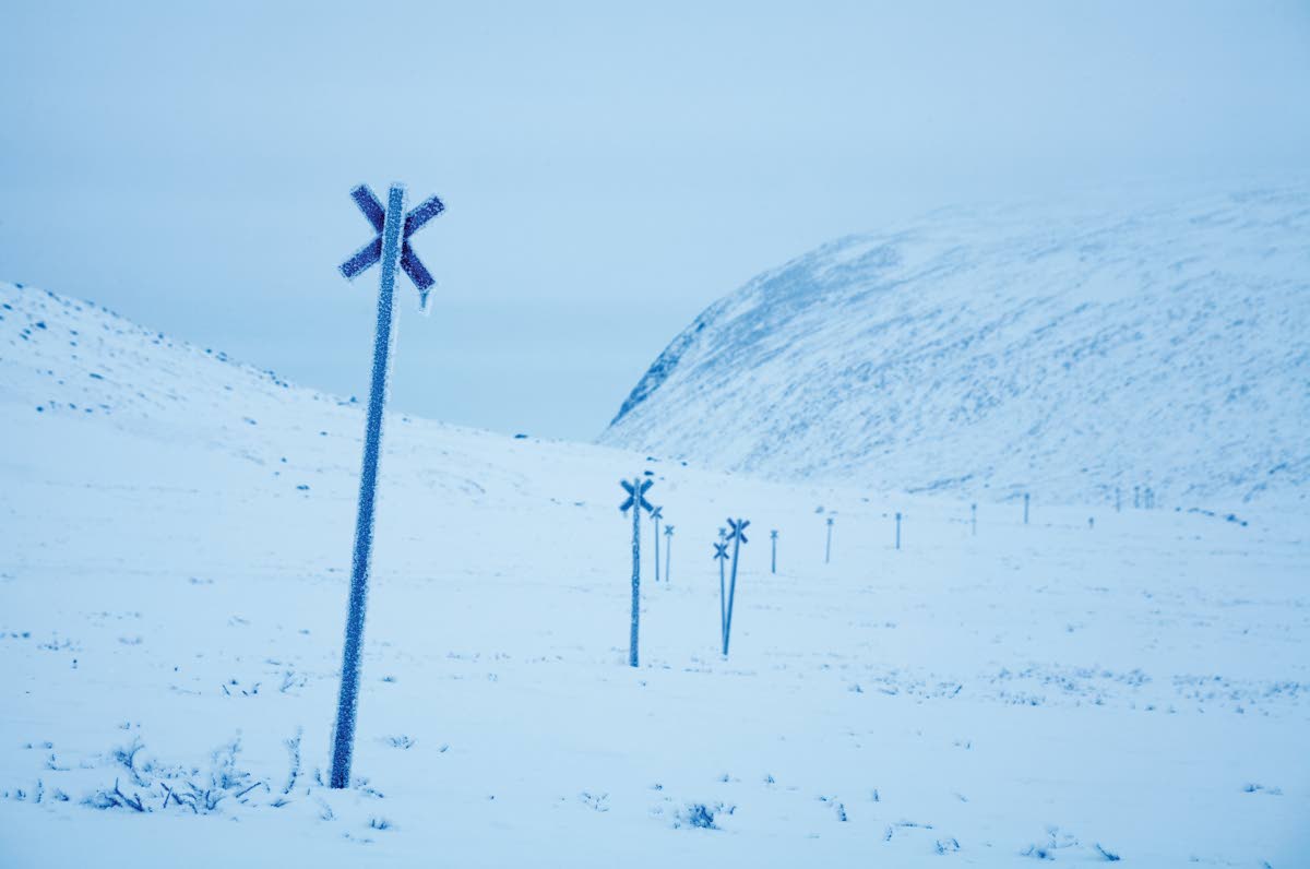 Moottorikelkkareittiä tunturissa. Käsivarren erämaa, Enontekiö. Kuva: Markus Sirkka.