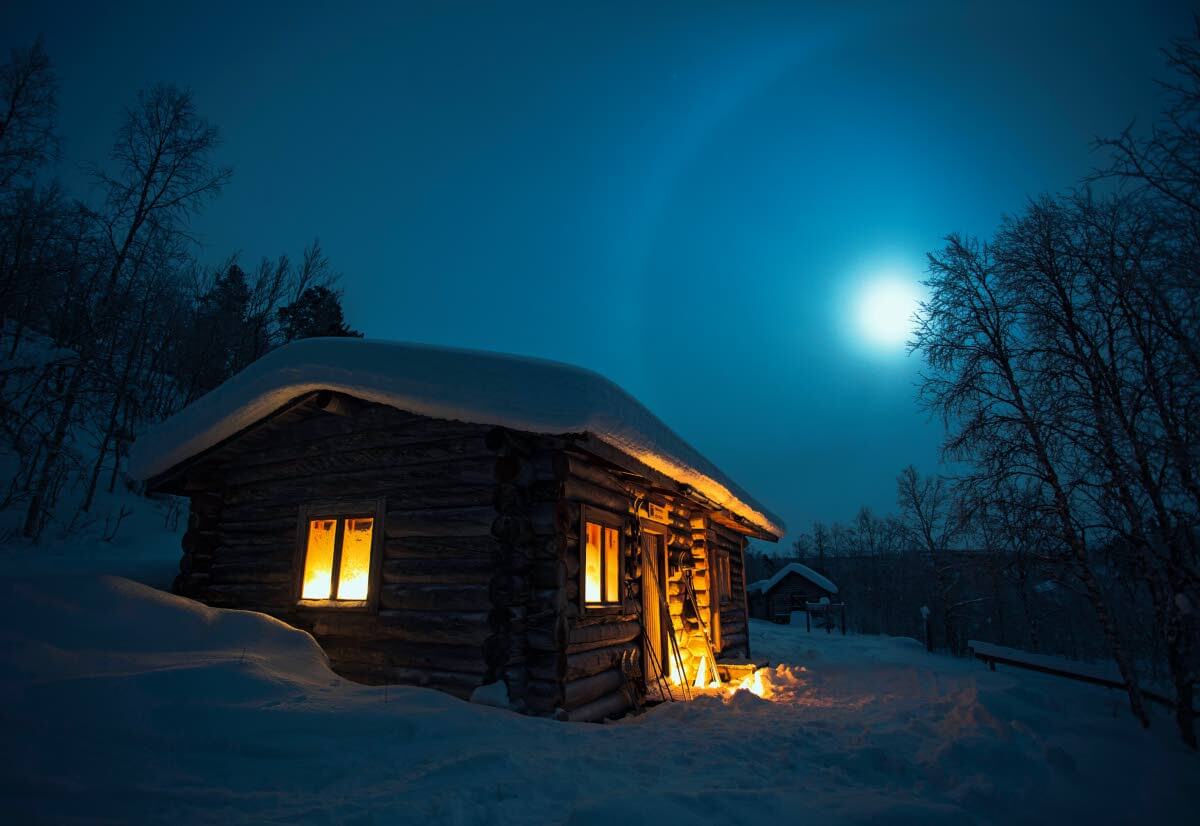 Morgamojan Kultala on autio- ja varaustupa Lemmenjoen kansallispuistossa. Kuva: Markus Sirkka.
