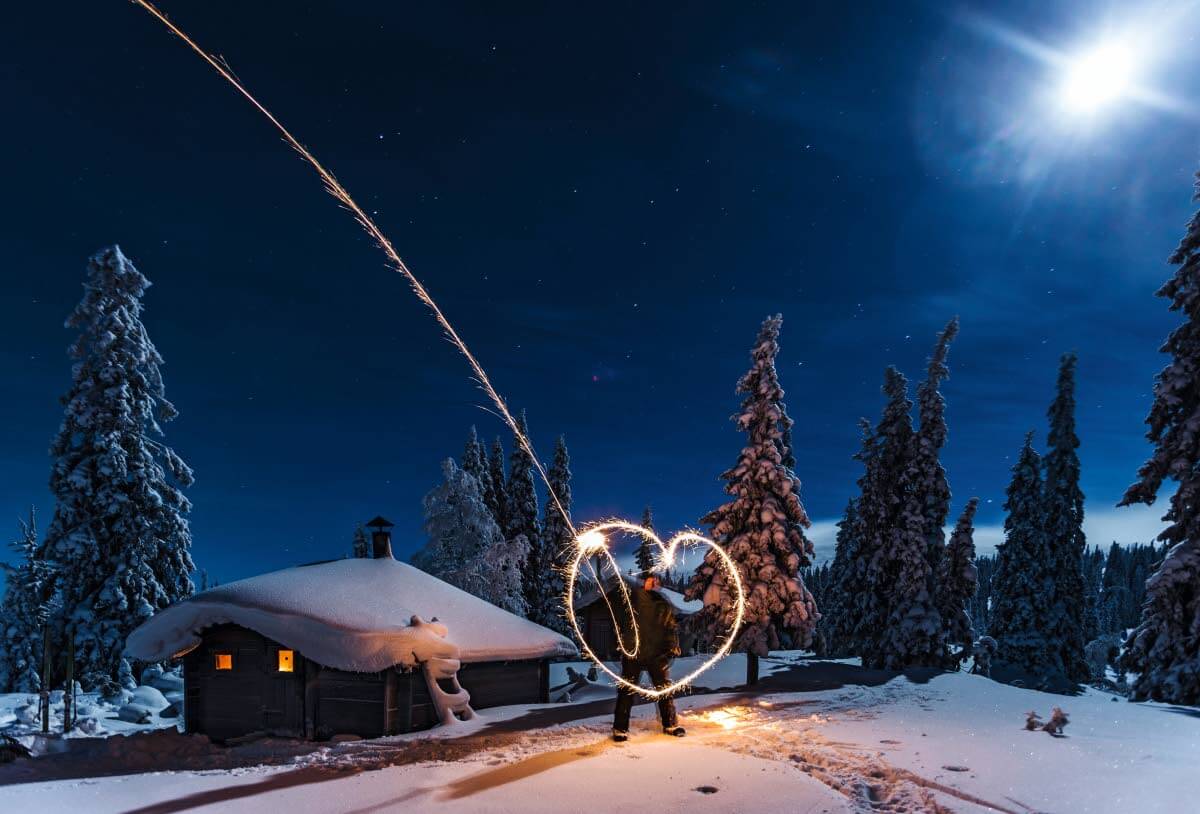 Joulun viettoa Sorsatunturin kodalla Sallassa. Kuva: Markus Sirkka.