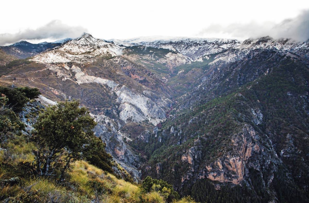 Sierra Nevadan kansallispuistoa lähellä Granadaa