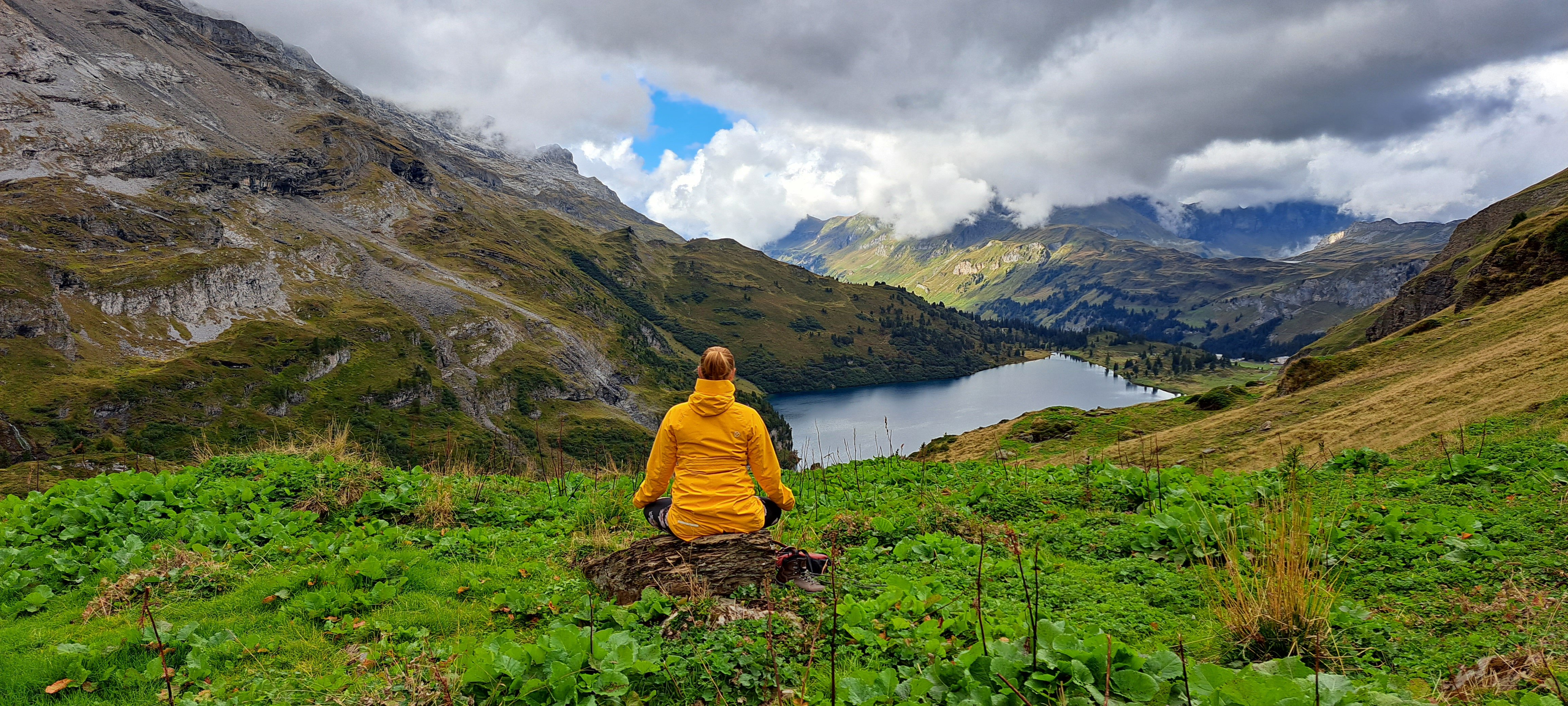 Näissä maisemissa kelpaa joogata.