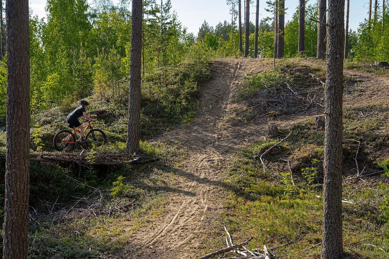 [03] Lajituntuma löytyy satulaa kuluttaen. Kuva: Lauri Kontkanen.