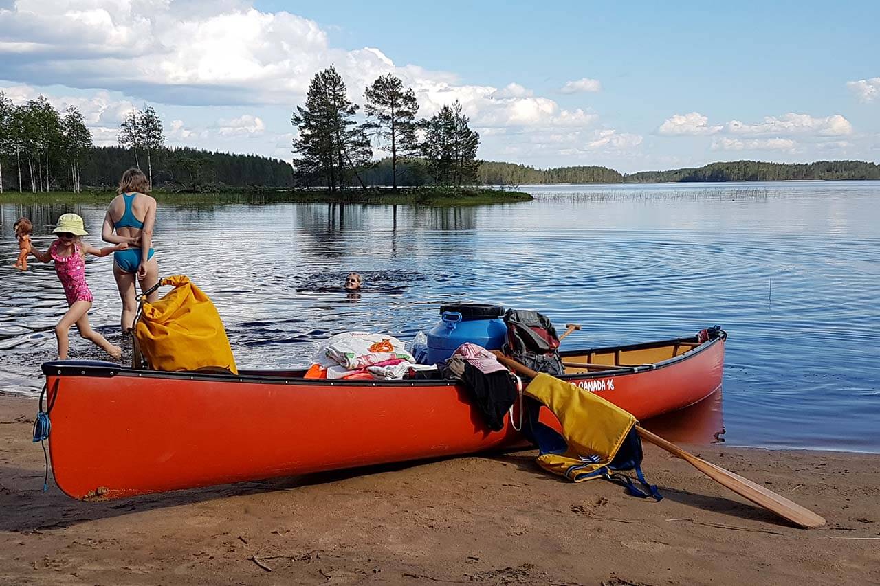 Yksi Älänteen lukuisista autioista hiekkarannoista. Kuva: Jouni Laaksonen.