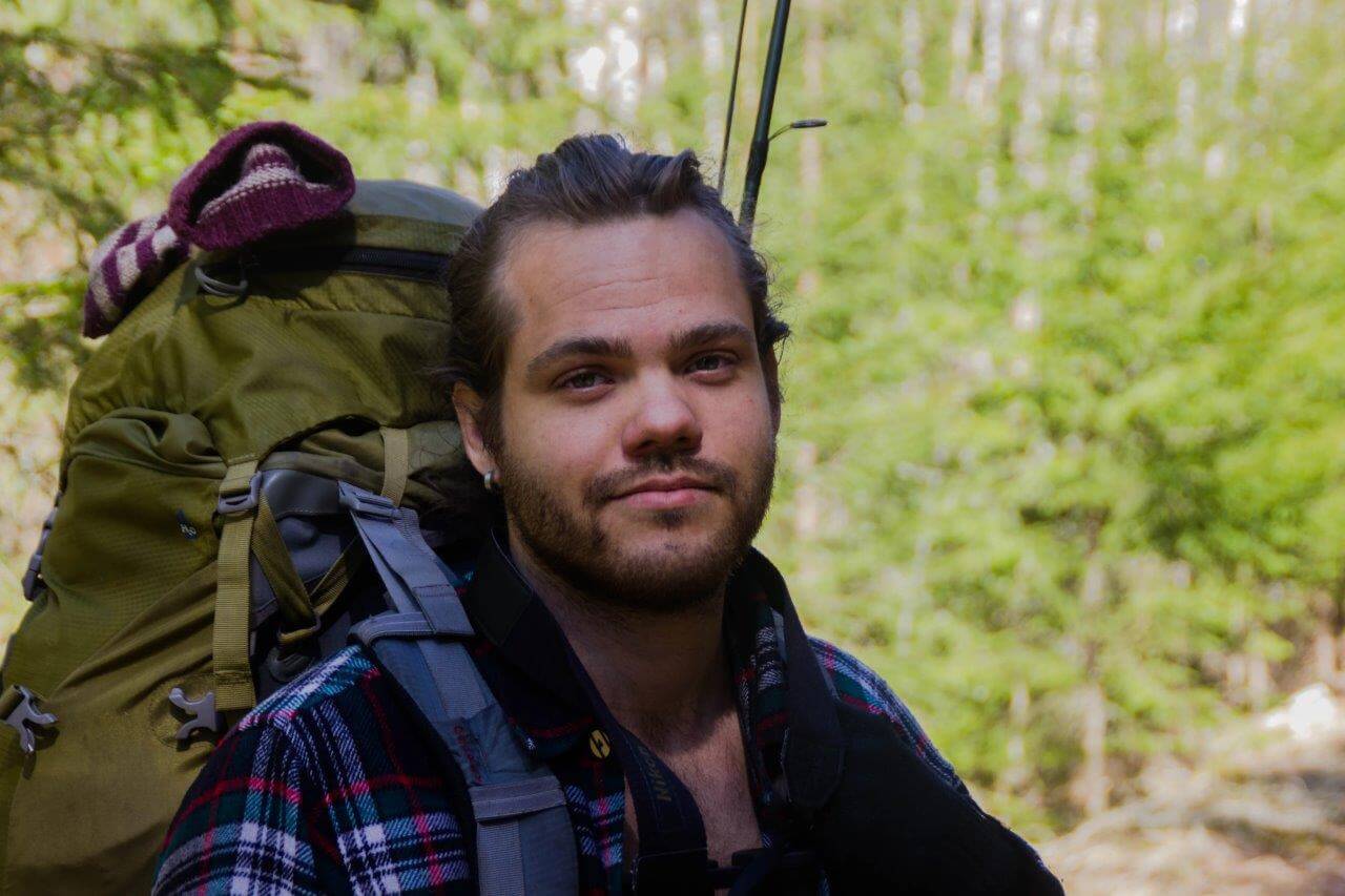 Antti Uski on paitsi innokas paljasjalkavaeltaja, myös erä- ja luonto-opas.