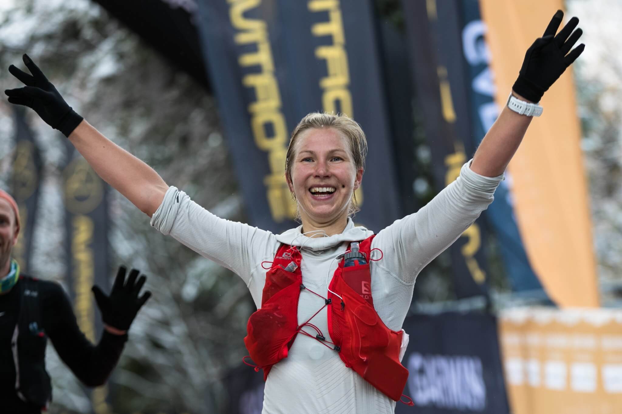 Naisten 42,5 km voittaja Susanna Ylinen.