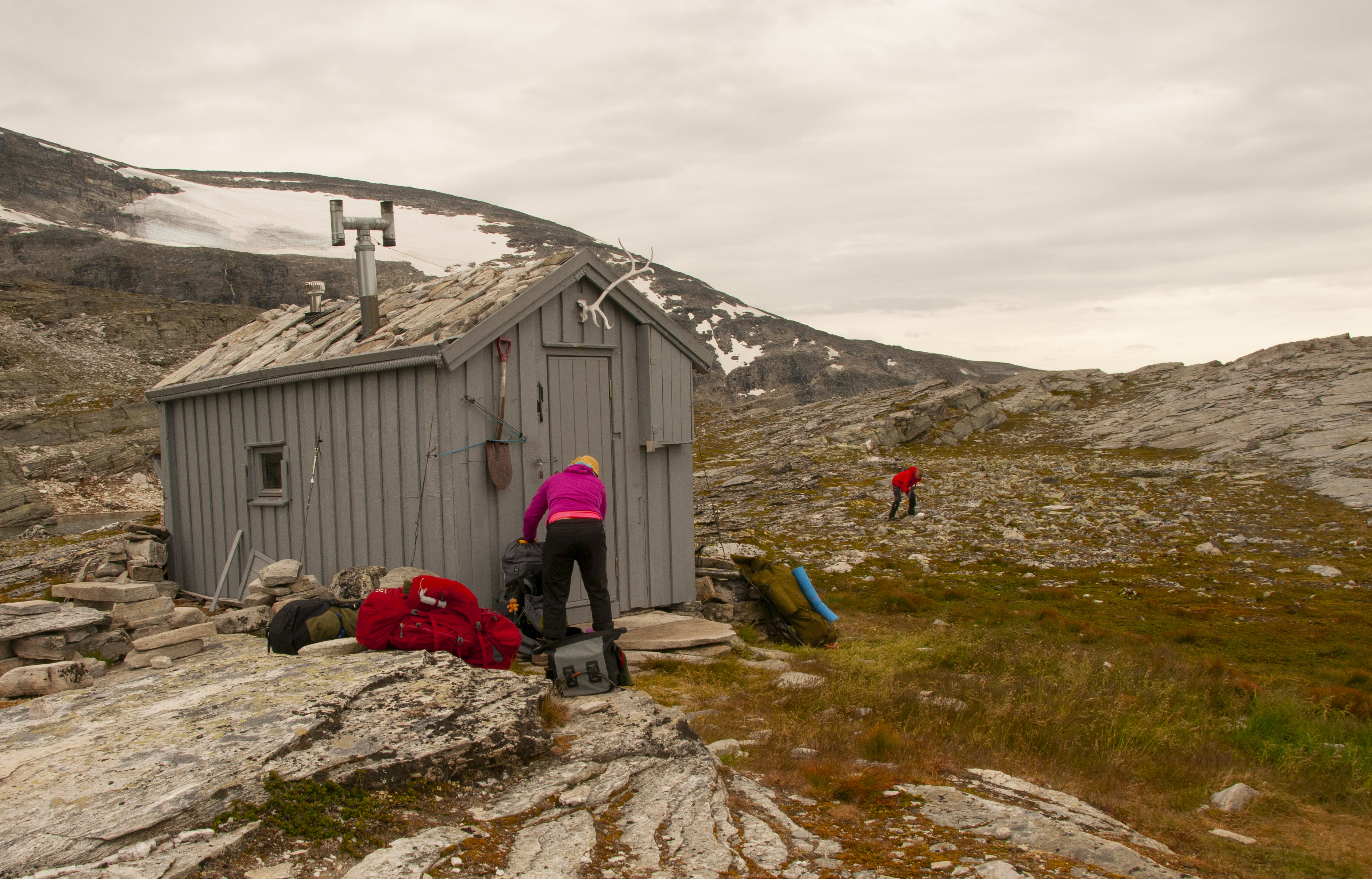 Sunndal fjellstyre vuokraa Storvassbuan tupaa Dovrefjellin kansallispuistossa. Kuva: Raija Hentman.