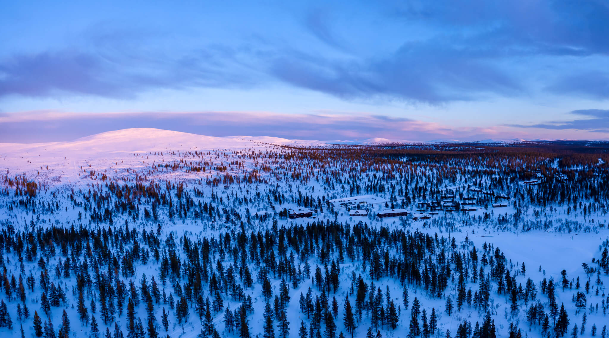 Ulkoilujärjestö Suomen Ladun omistaman tunturikeskuksen, Suomen Latu Kiilopään asiakkaita ohjataan kaikessa toiminnassa ympäristövastuullisuuden huomioimiseen. Kuva: Sampsa Sulonen.