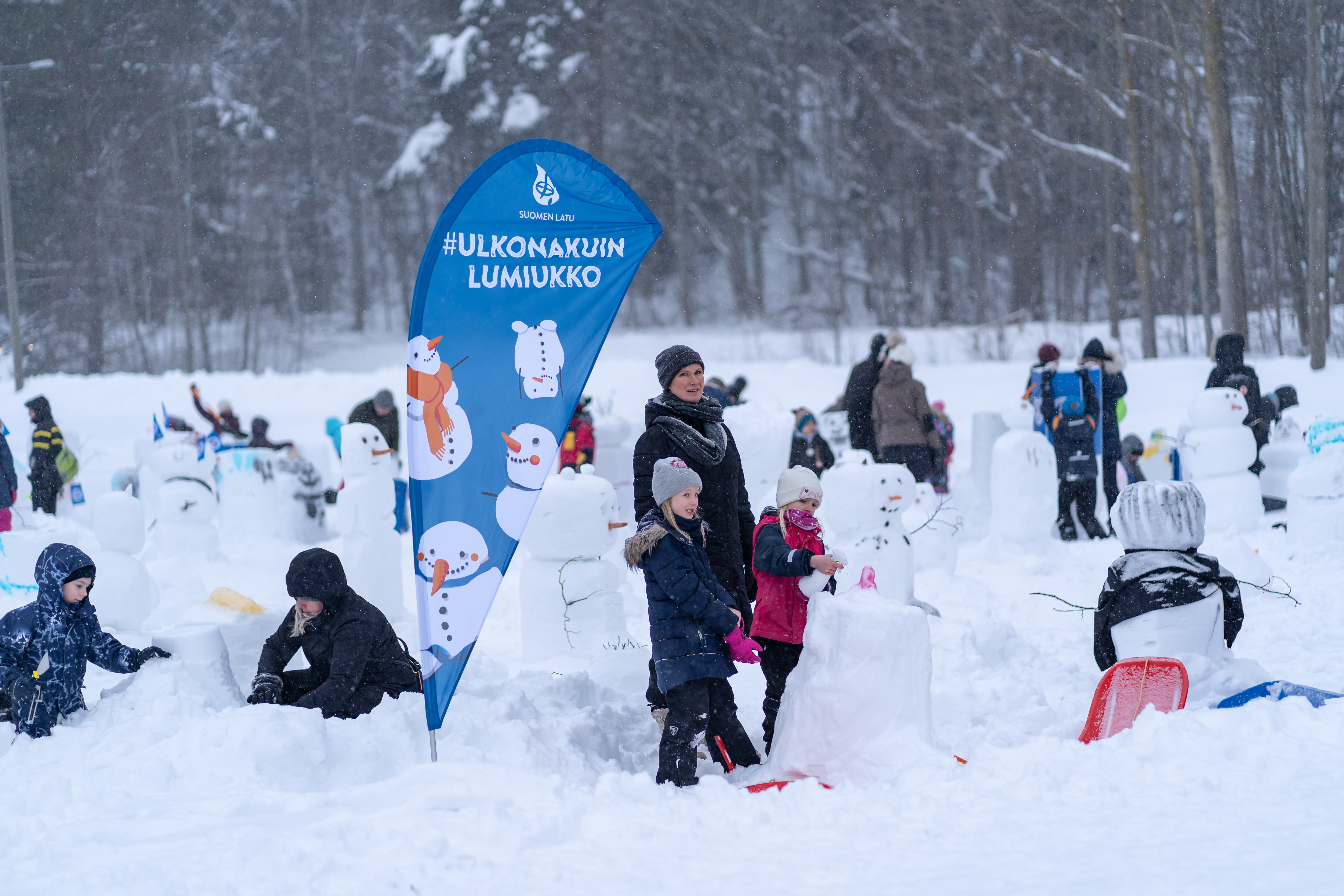 Espoon Oittaalla järjestettiin lumiukkotapahtuma helmikuussa. Kuva: Sampsa Sulonen.