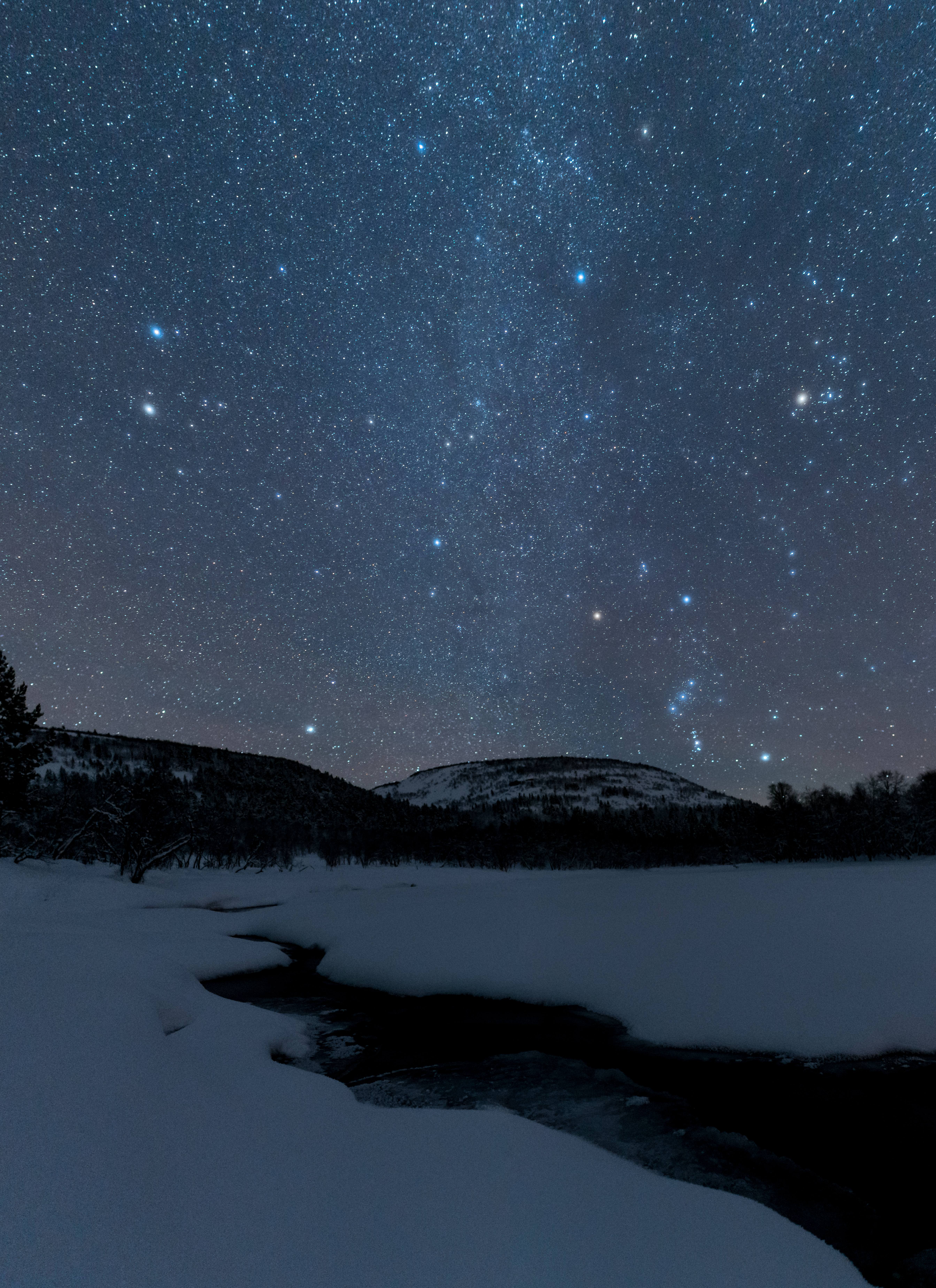 Akumajalla ei valosaaste haittaa, vaan tähdet loistavat kirkkaina.