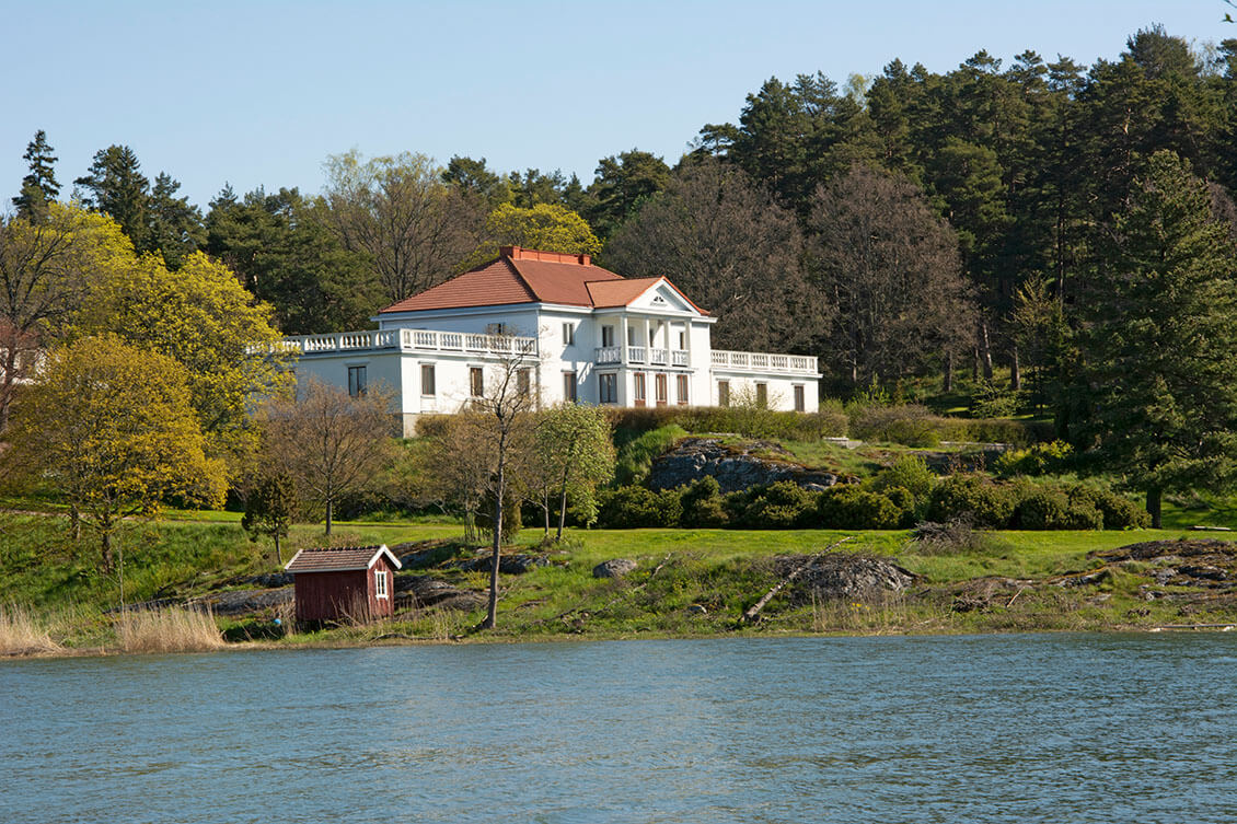 [09] Säderlångvikin kartano on kiinnostava niin kulttuuri- kuin luontokohteena. Kuva: Raija Hentman.