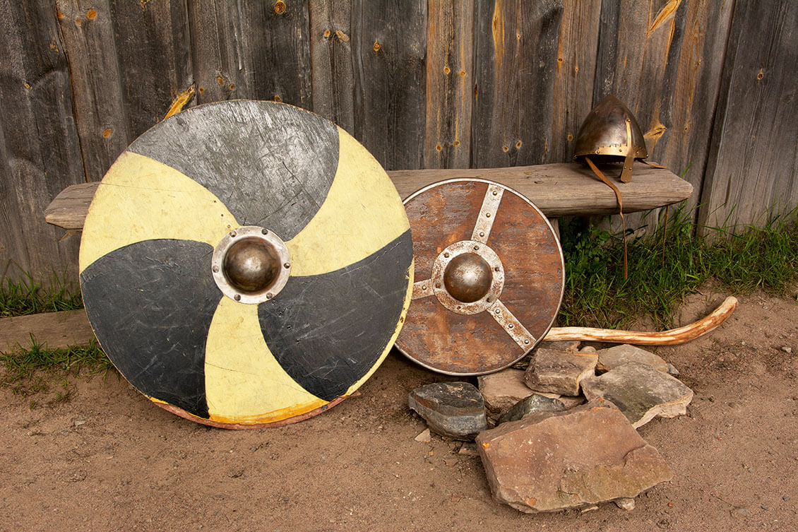 [12] Rosalan Viikinkikeskuksessa voi eläytyä viikinkiajan elämään. Kuva: Raija Hentman.