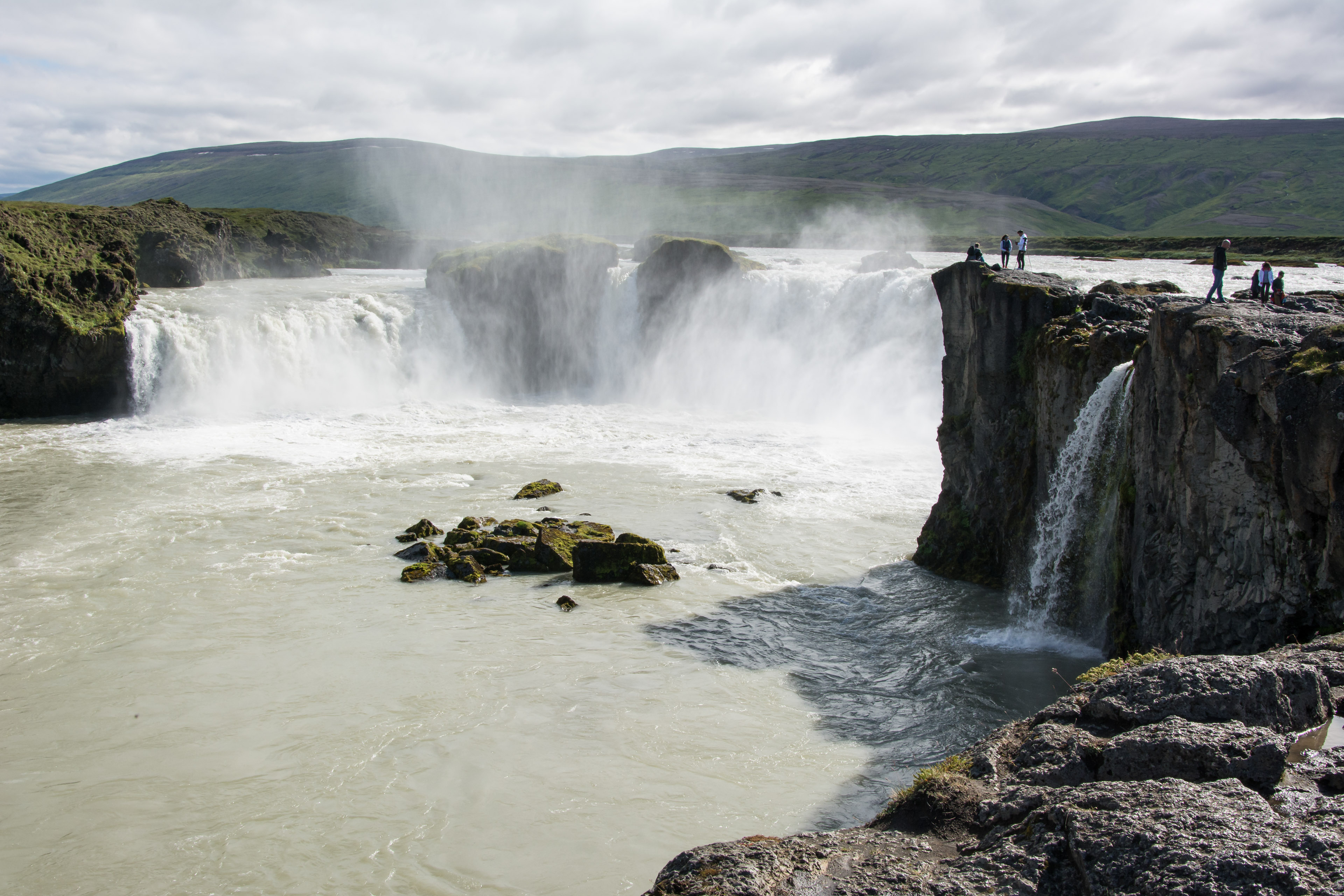 Jymisevät vedet - Goðafoss.