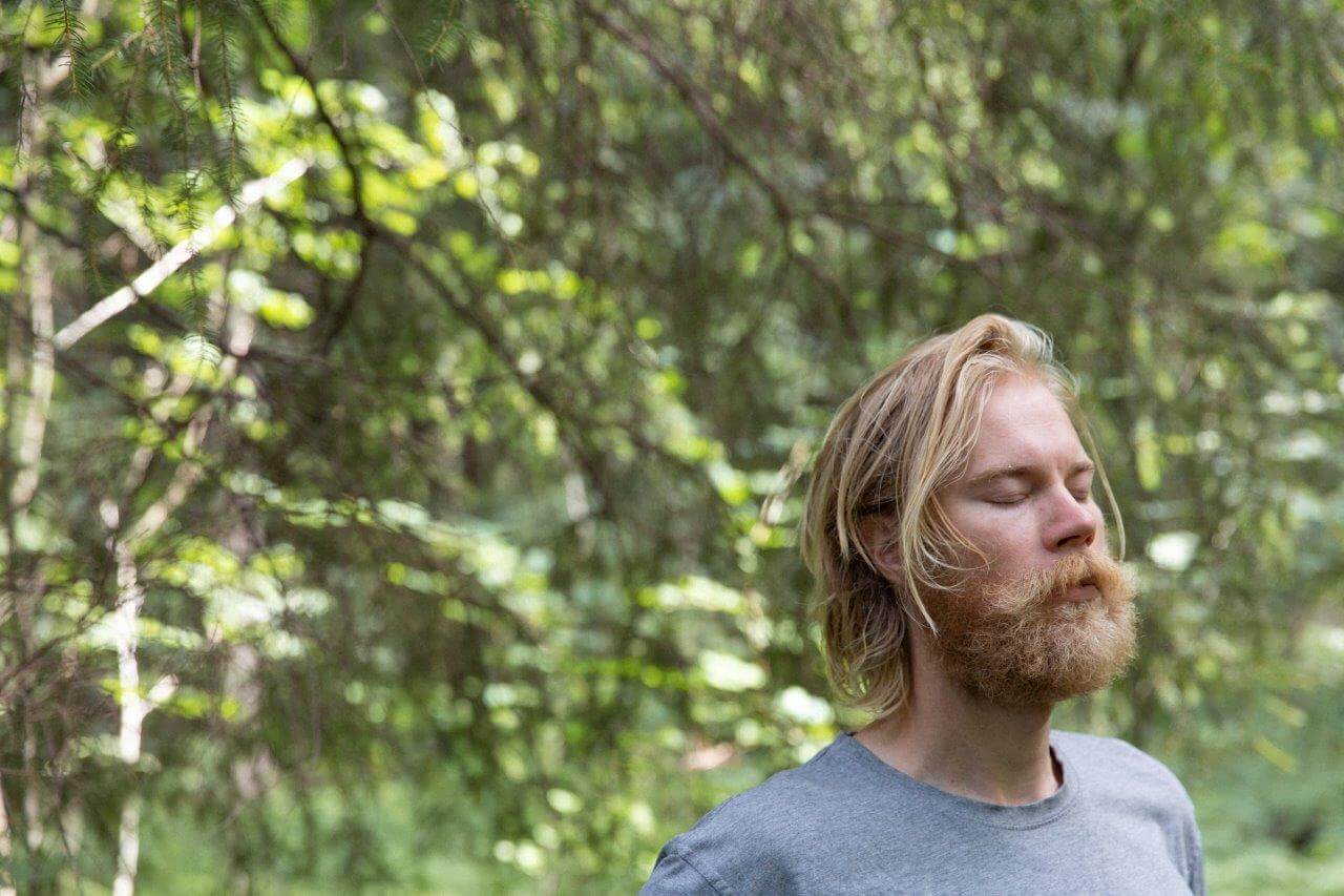 Ilmakehän kaasukoostumuksesta 78 prosenttia on typpeä ja 21 prosenttia happea, josta ihmisen elimistö tarvitsee ainoastaan alle neljänneksen. Yksi prosentti on muita kaasuja, kuten hiilidioksidia, jota on noin 0,04 prosenttia. Kuva: Aino Huotari.