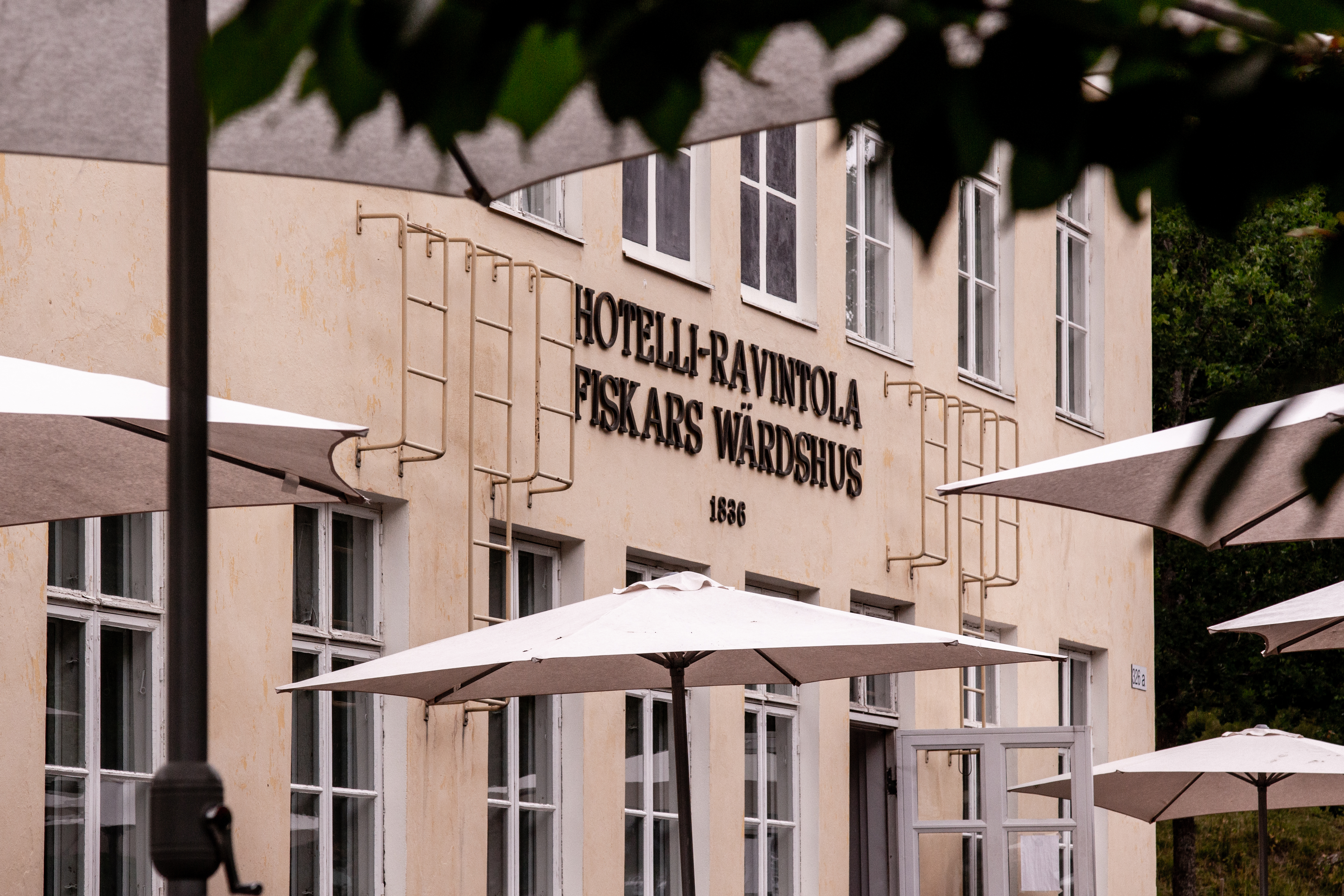 Wärdshus on tasokas ravintola Suomen vanhimmassa majatalossa jo vuodesta 1836. Kuva: Tapani Leppänen.