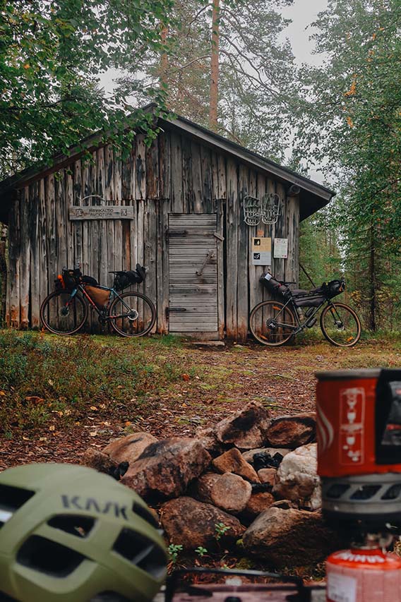 Autiotuvat tarjoavat suojaa. Kuva: Milja Fromholtz.