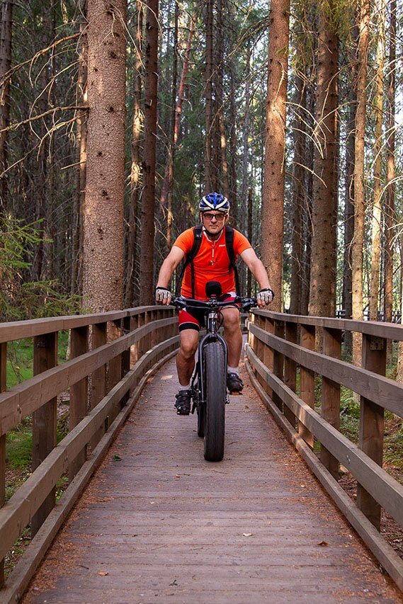 Ristikallion parkkipaikalta Lapakiston rantaan johtaa esteetön reitti. Kuva: Tapani Leppänen.