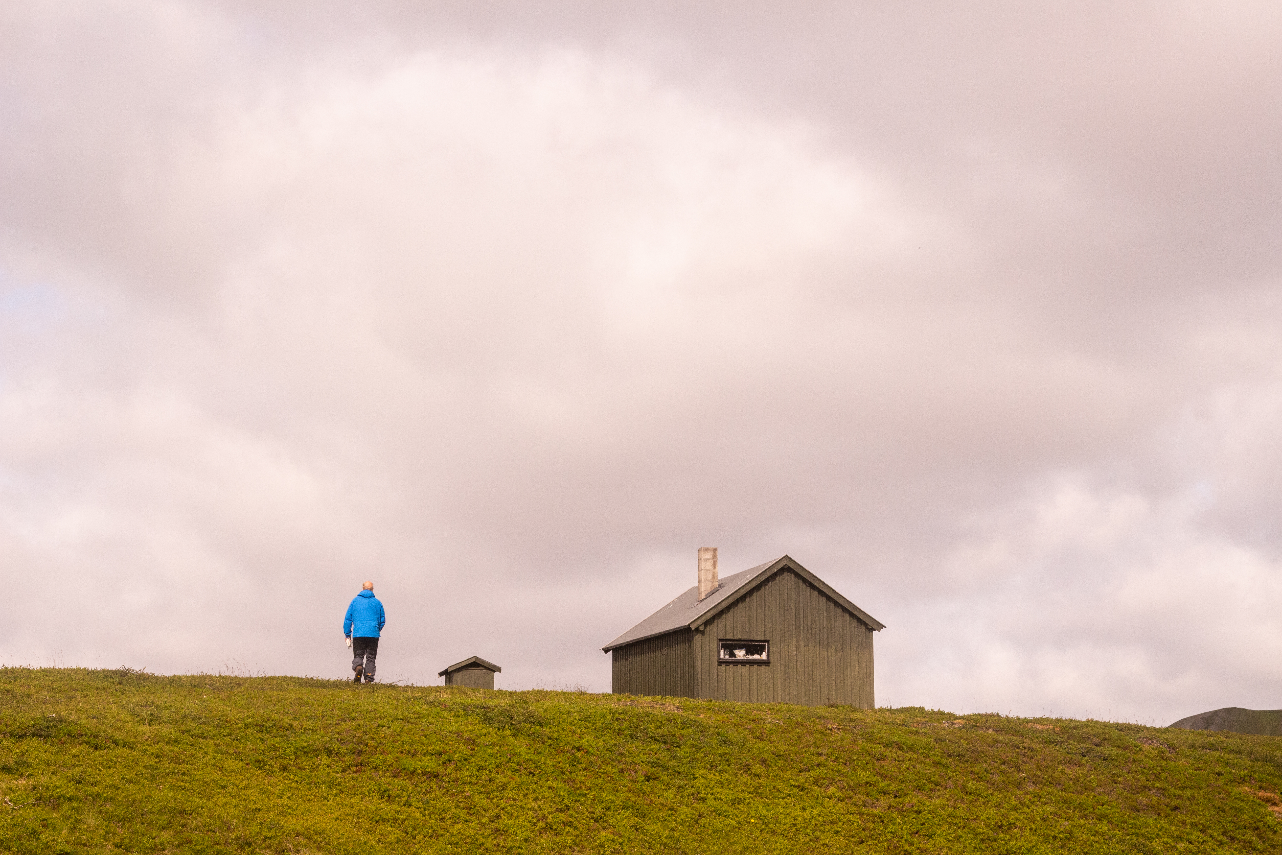 Vaatimaton Telegrafhytta on yksi kansallispuiston avoimista tuvista. Kuva: Tapani Leppänen.