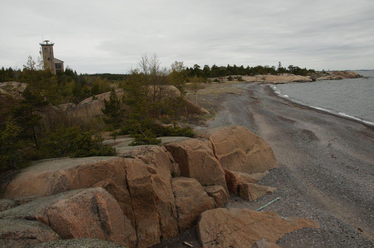 Tammisaaren saariston kansallispuisto on pääosin vain veneilijöiden tavoitettavissa, mutta kesäsesonkina Jussarön saarelle lähtee Tammisaaresta venekuljetus.