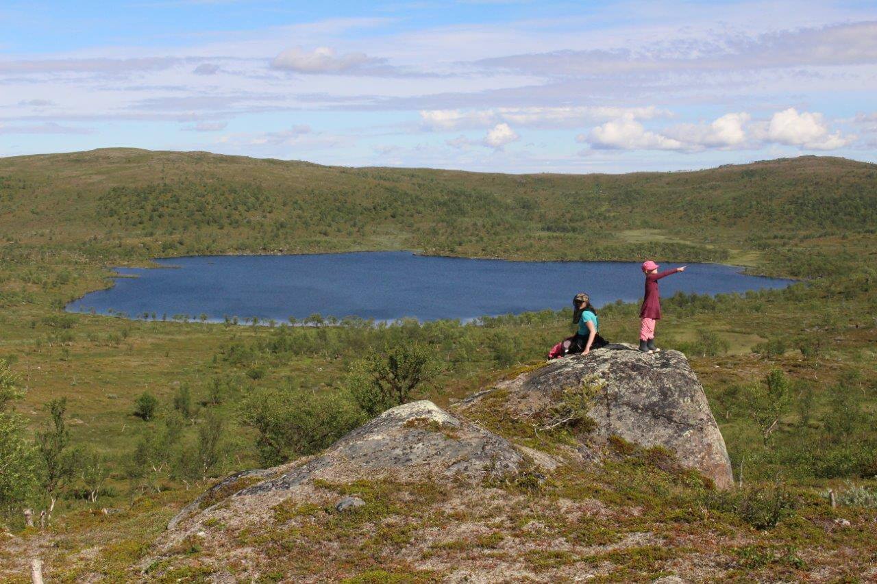 Päädyimme Kaldoaiviin, jossa ei ollut tungosta ja kukkaloisto oli komeimmillaan. Kuvat: Jouni Laaksonen.