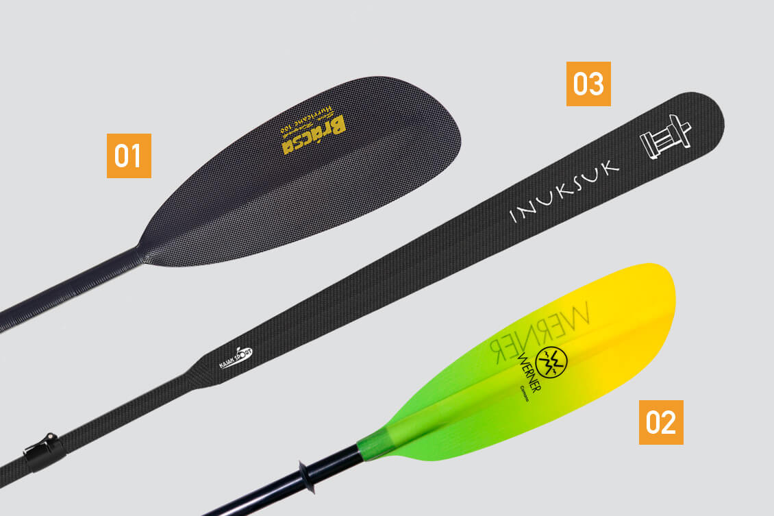 Lapojen muotoilussa on eroja. Eurolapainen [01] Braca Hurricane on saatavana 20 %, 60 % tai 100 % hiilikuidulla. [02] Werner Camanon kapeammat merilavat ovat lasikuitua. Suomessa valmistettu [03] Kajaksport Inuksuk on moderni grönlantilaismela 100 % hiilikuidusta.