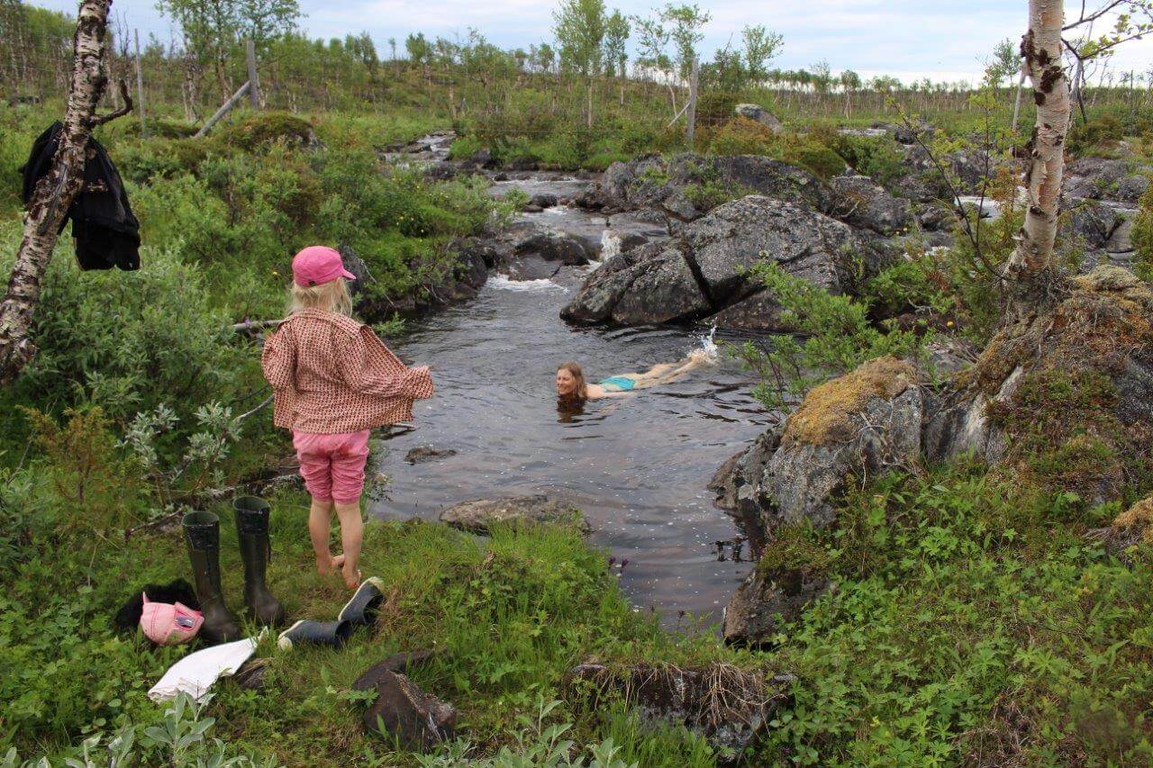 Miutijoen vesi oli raikasta!