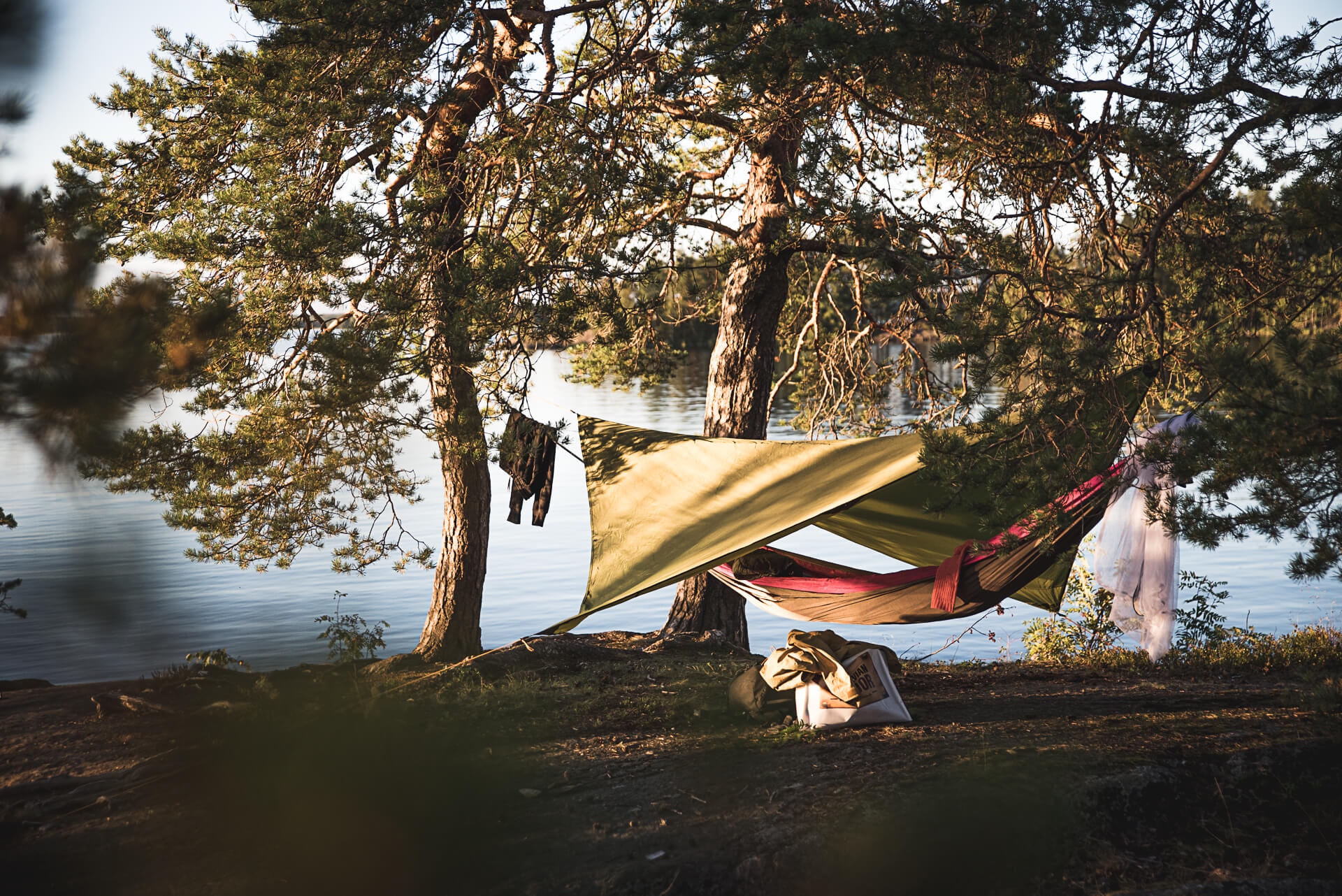 Tänä vuonna yksi Nuku yö ulkona -kampanjan Metsähotelleista järjestettiin Savonlinnan Sulosaaressa. Kuva: Mikaela Creutz.