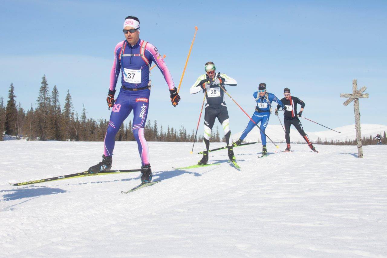 Hannu Kirstinä (25) on yleensä hiihtänyt 20–30 parhaan joukkoon. Tällä kertaa Keimiön Kiekeröltä irtosi 24. sija.