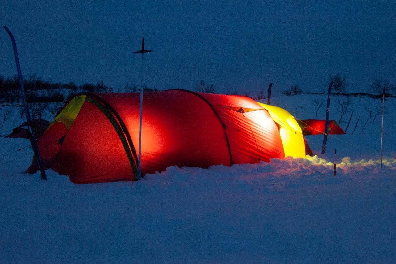 Kotini on telttani ja telttani on linnani.