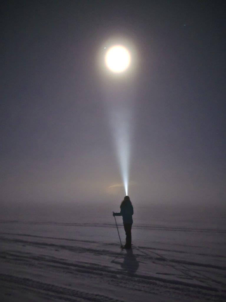 Seuraavat täysikuut ovat 25. maaliskuuta, 24. huhtikuuta ja 23. toukokuuta. Kuva: Shutterstock.