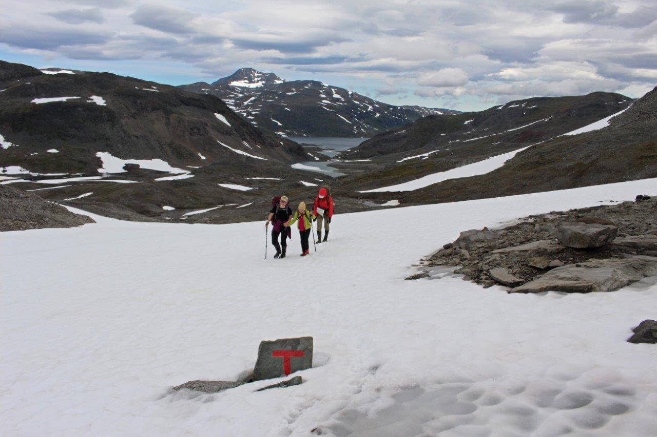 Paluumatkan Sorjushyttalta saimme kävellä sateettomassa ja hieman lämpimämmässä kelissä.