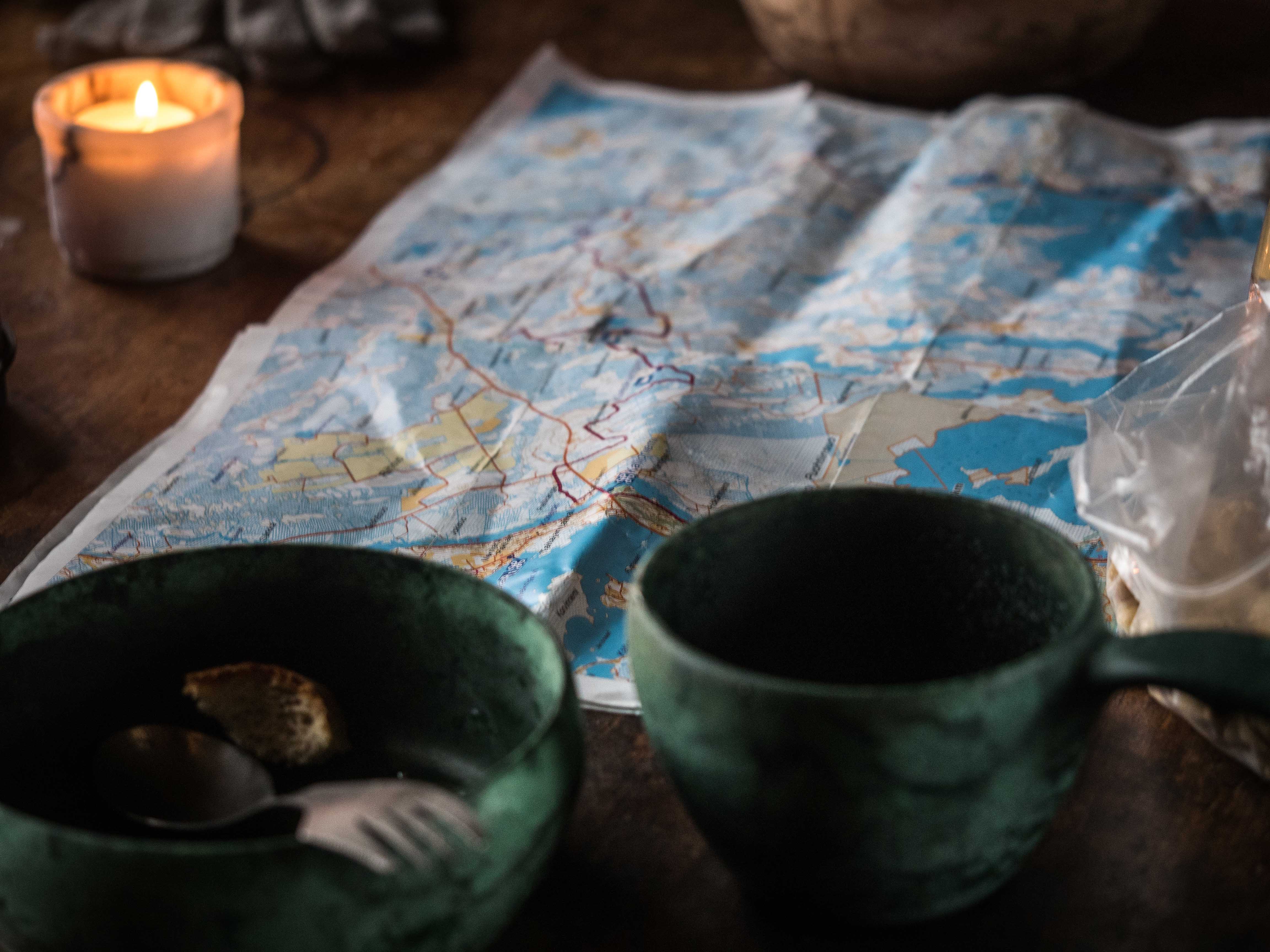 Susitaipaleella on kolme autiotupaa ja viisi laavua.